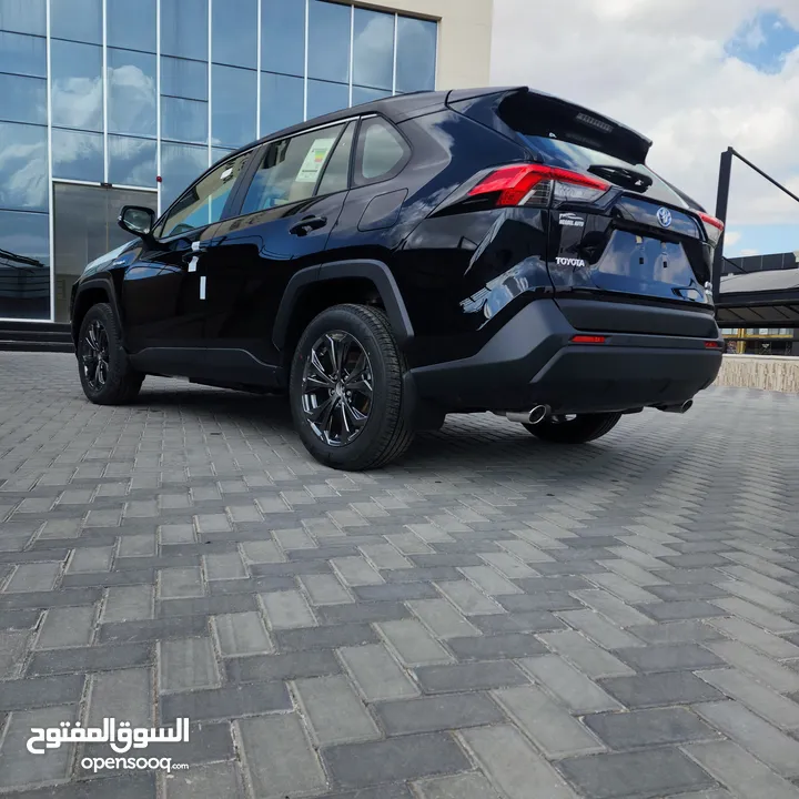 2024 TOYOTA RAV4 XLE PREMIUM عرض شهر رمضان المبارك