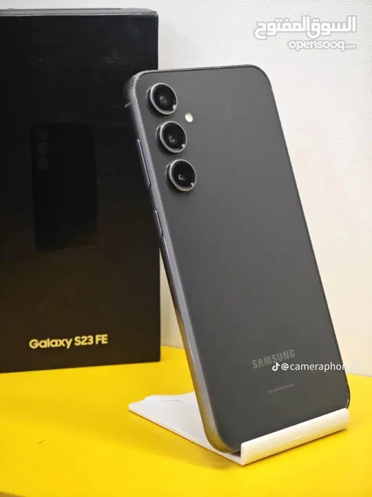 مستعمل اخو الجديد Samsung S23 FE 5G رام 16 جيجا 128 أغراضة والكرتونه الأصلية متوفر توصيل