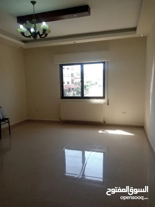 شقة اخير مع روف للبيع في مرج الحمام / الرقم المرجعي : 3920