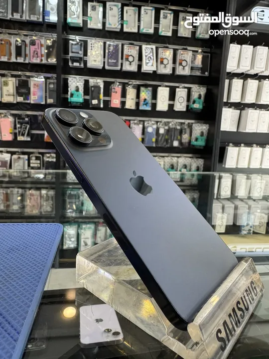 15 Pro Max 256GB بطارية 95% واري امريكي esim (مش مشفر )   متوفر كل الوانه  الاجهزة نضيفة ومكفوله