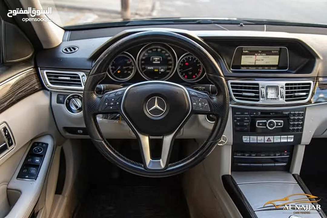 Mercedes E200 Avantgarde Amg kit 2015  السيارة وارد و بحالة الوكالة