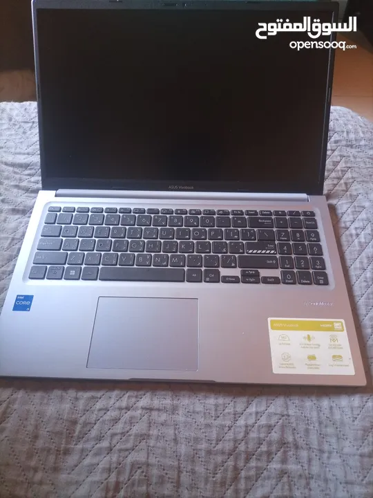 لاب توب مستعمل 5 اشهر ASUS Vivobook شبه جديد مع كرتونتو و شاحنو الأصلي