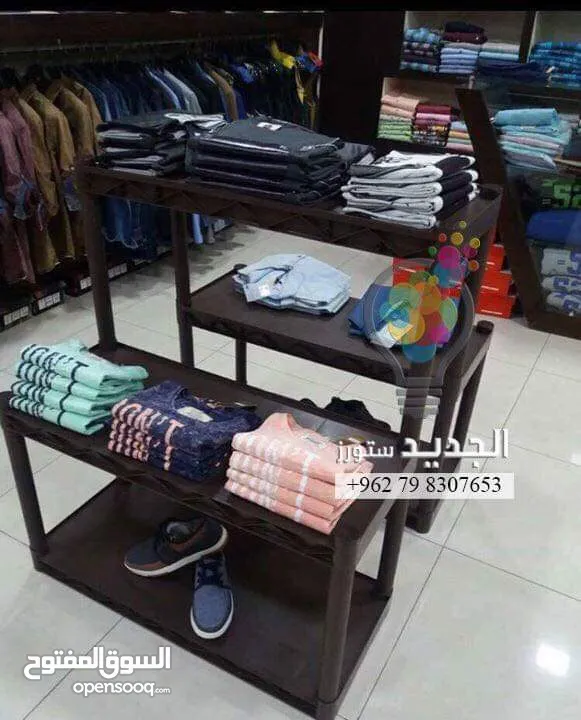 رفوف بلاستيك لتخزين المنتجات وعرضها لجميع المساحات المختلفة