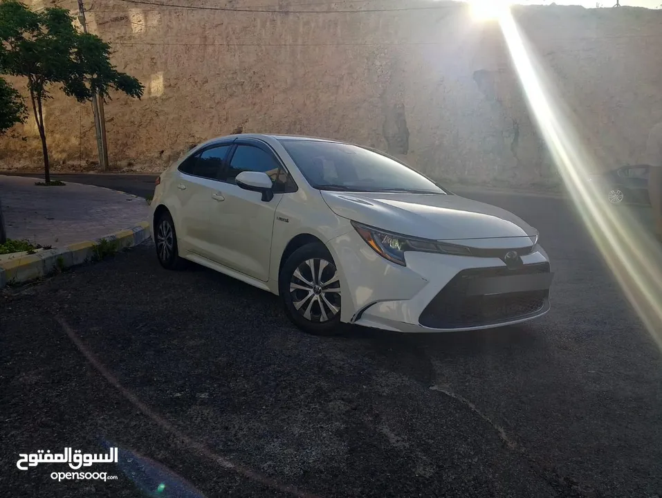 تويوتا كورولا هايبرد ليثيوم للبيع