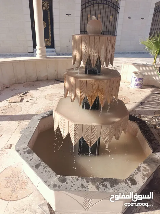 نوافير حجرية ابيض قطر 1متر البحرة  مع حوضين بالوسط مع الوصلات شامل التركيب والتشغيل