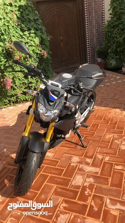 2020 BMW G310R Black Carbon Fiber