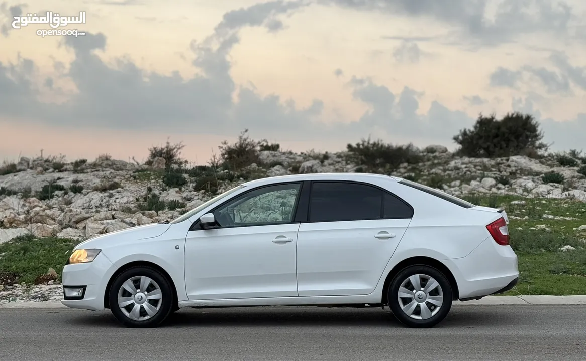 سكودا رابيد موديل 2015 ديزل اصل برايفت يد ثانية محرك 1600 جير عادي