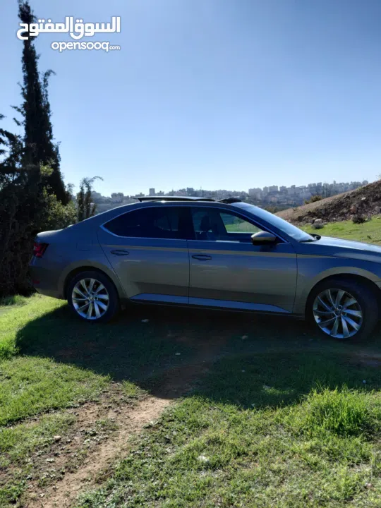 سكودا سوبيرب 4/4 280 حصان بانوراما اقتصادي جدا نضام الاستطفاف الذاتي 4 وضعيا قياده ممري كراسي صاروخ