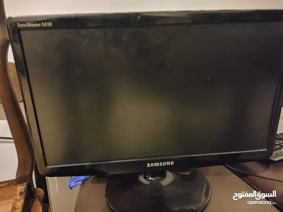 طابعة ليبل و شاشة سامسونج 18 بوصة للبيع