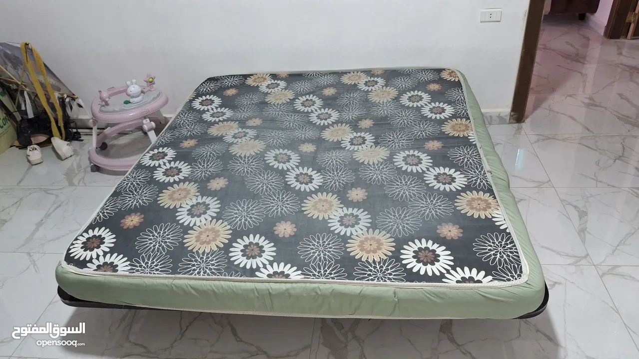 تخت حديد  زومرك +فرشه
