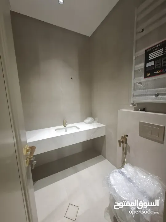 شقة غير مفروشة للإيجار ( Property 42814 )-174904680