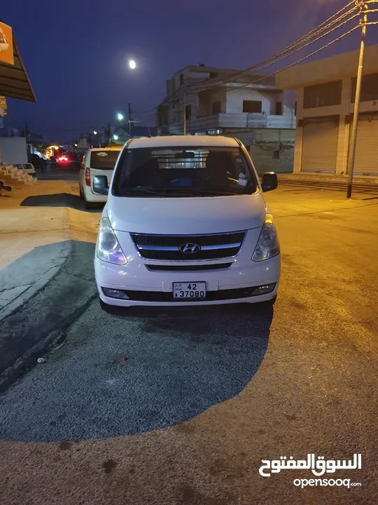 باص فان هونداي موديل 2010