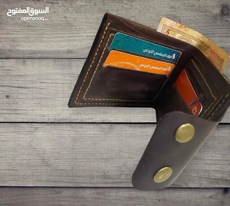 محافظ  اكسسورات جلد طبيعي،مصنوعه يدويا. من افخر انواع الجلد الطبيعي،،منتجات جلد طبيعي تدوم العمر