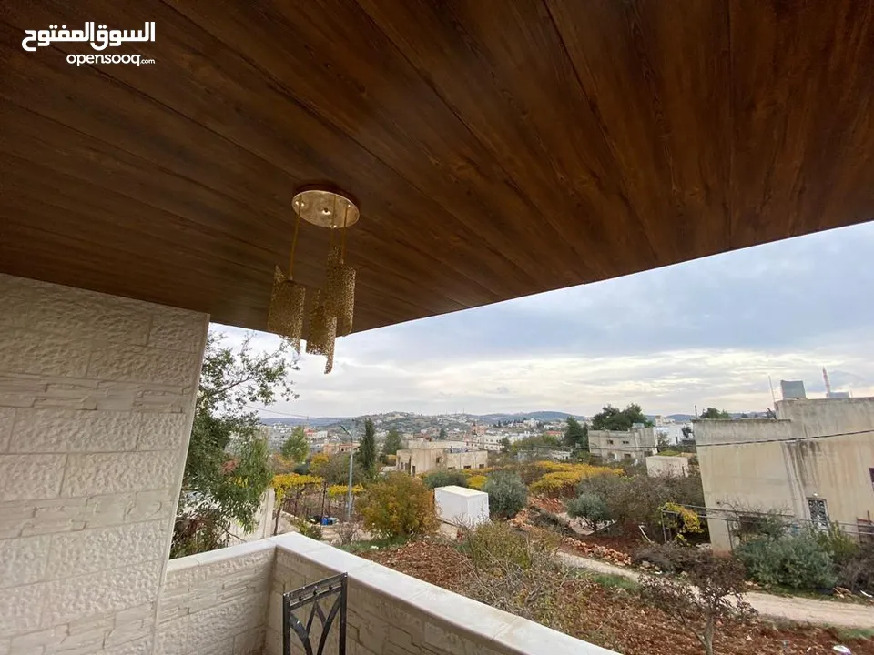 بيت مستقل في عجلون عبين من المالك قابل للبدل على ارض او شقة في اربد