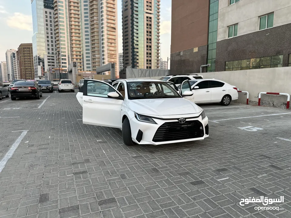 TOYOTA YARIS 2023 WHITE