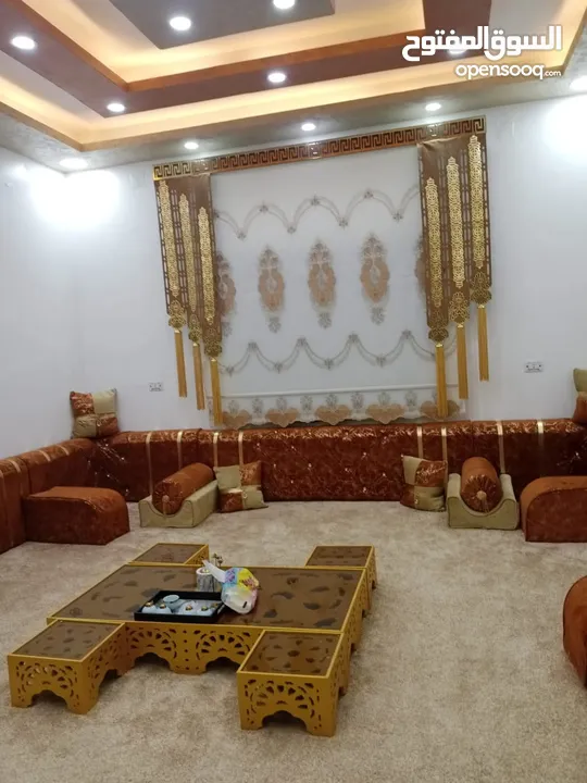 تفصيل جميع المجالس العربية والخليجية يوجد مجالس جاهزه ستاندر يوجد برادي جاهزه وتفصيل