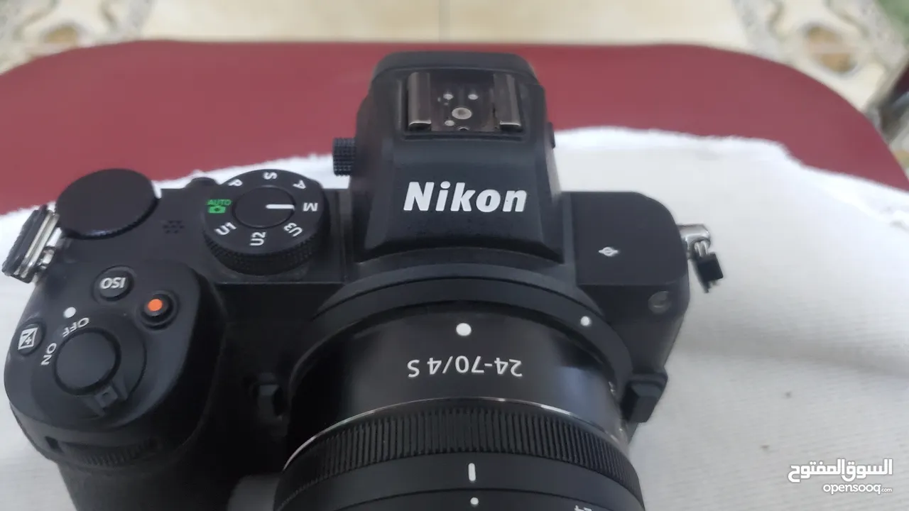 كاميرا نيكون Z5 مع العدسة الوكالة + جهاز لاقط الفيديو لاسلكي