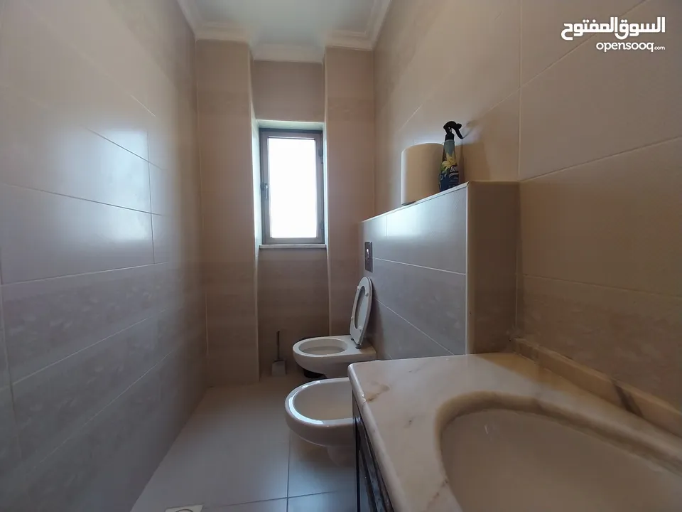 شقة للبيع في عبدون  ( Property ID : 36810 )