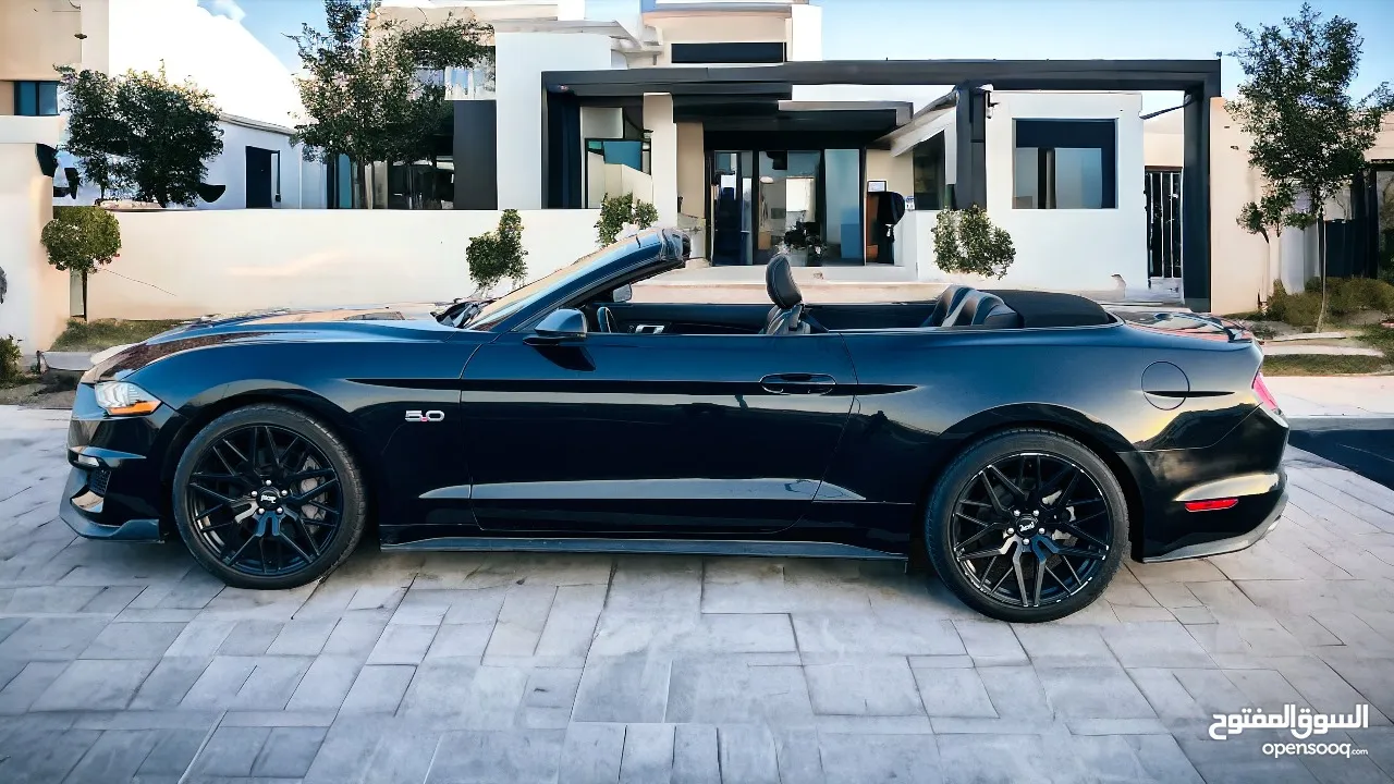 AED 1760 PM  MUSTANG PREMIUM 5.0 GT V8  CLEAN TITLE  SOFT TOP CONVERTIBLE