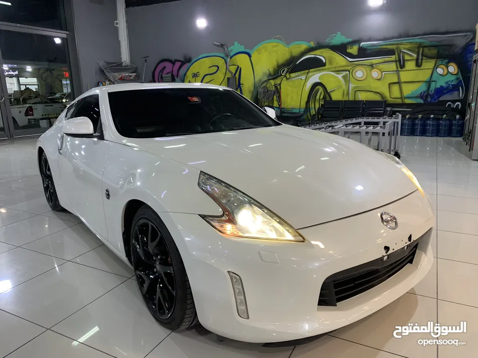 نيسان 370 Z موديل 2016 خليجي بحاله ممتازه