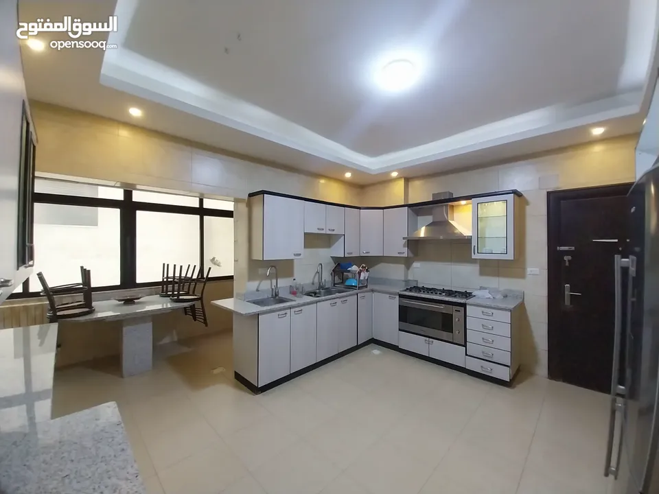 شقة مفروشة للإيجار 194م2 ( Property 19207 )-174873661
