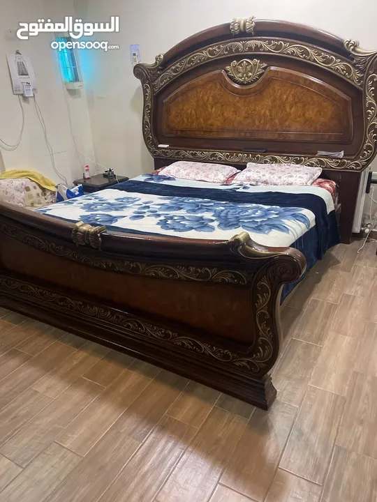 تخت مجوز مع فرشة للبيع