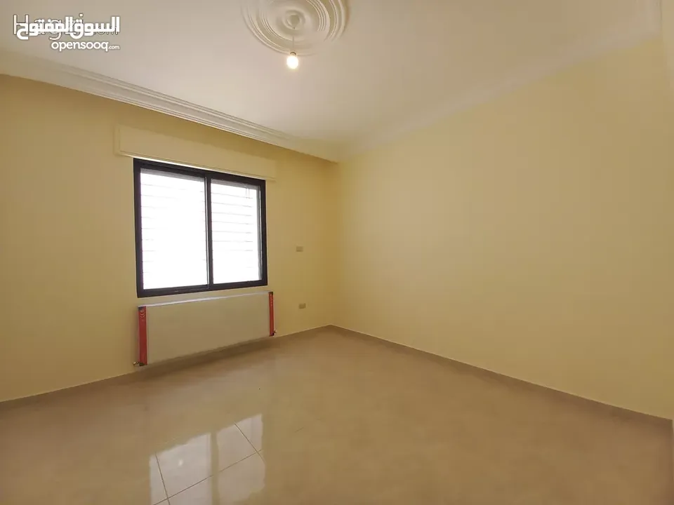 شقة غير مفروشة للايجار في عبدون  ( Property 33476 ) سنوي فقط