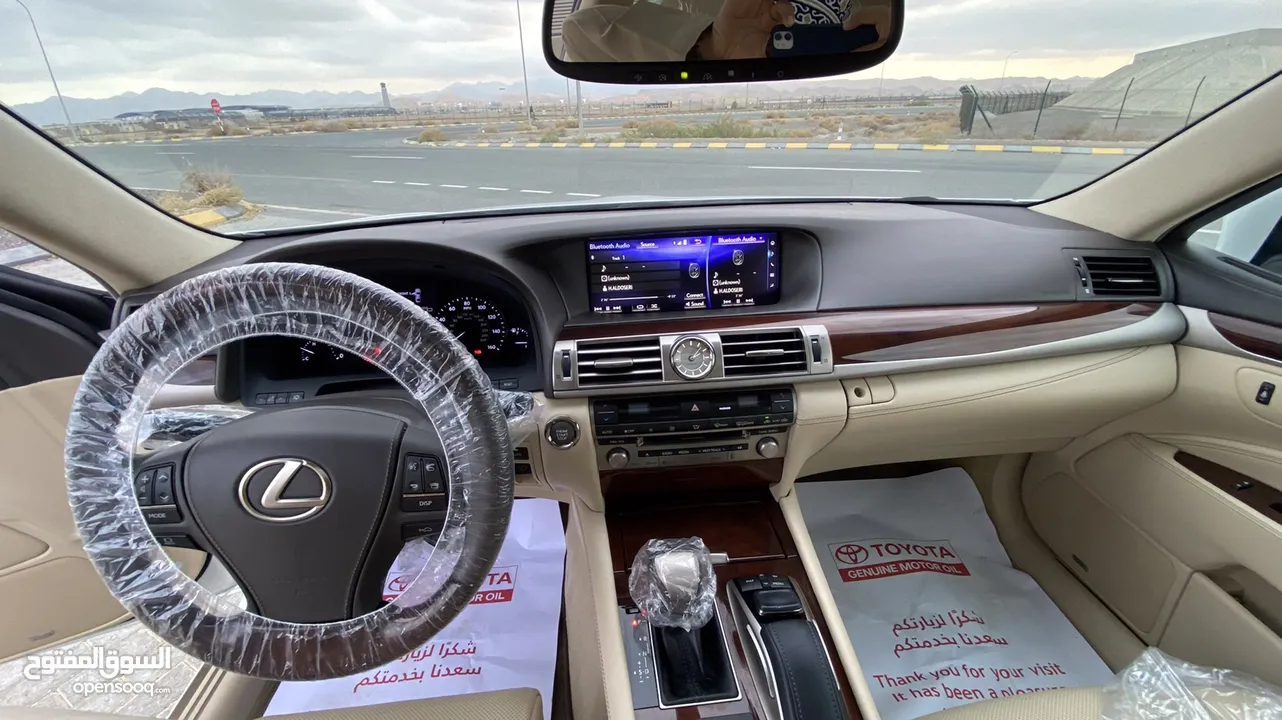 LS460L النادره من نوعها وبنظافه جداً ممتازه