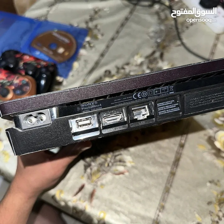 Ps4 1T وكالة +cd uncharted+ ايدتين اصليات فقط 180