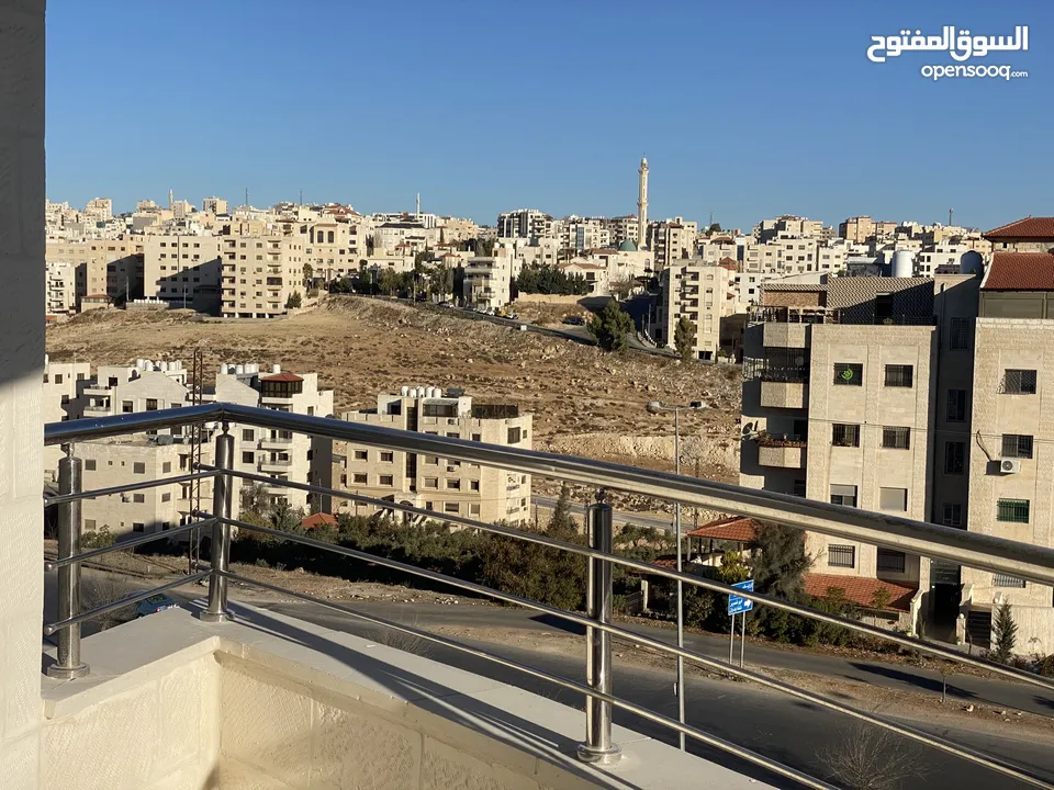 شقة مميزه وفاخره - الجبيهه- ام زويتينه-شارع الاردن - بالقرب من مدارس الرواد ومسجد سويلمين- اطلاله