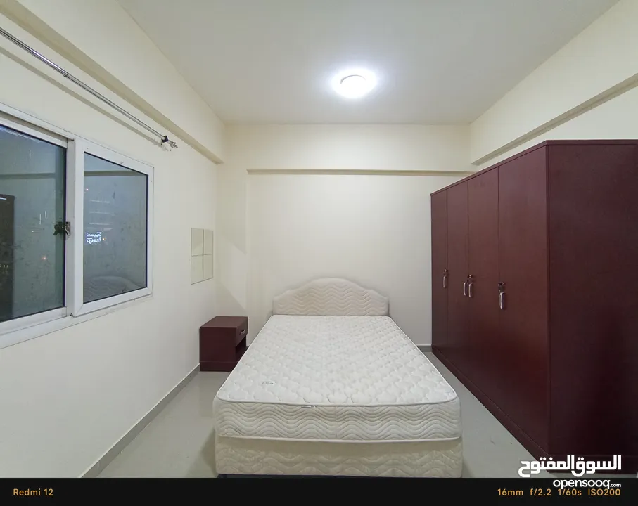 Male Bachelor's Room Available here