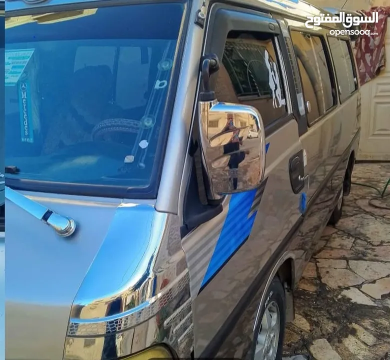 باص h100 للبيع موديل 2001