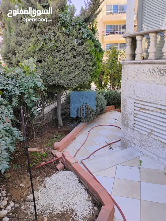 شقة أرضية مفروشة فاخرة للبيع في دير غبار قرب جونيا ودوار الهاشميين 191م مع ترس وحديقة 35م بسعر مغري