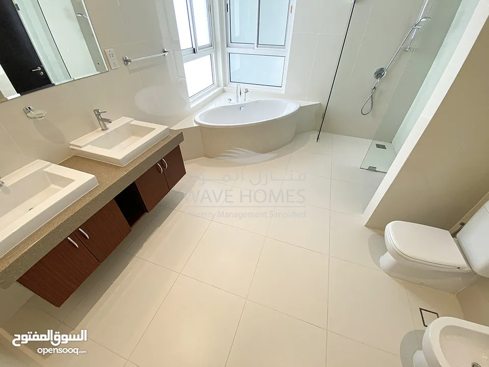 Spacious 4 Bedroom Villa for Sale in Al Mouj