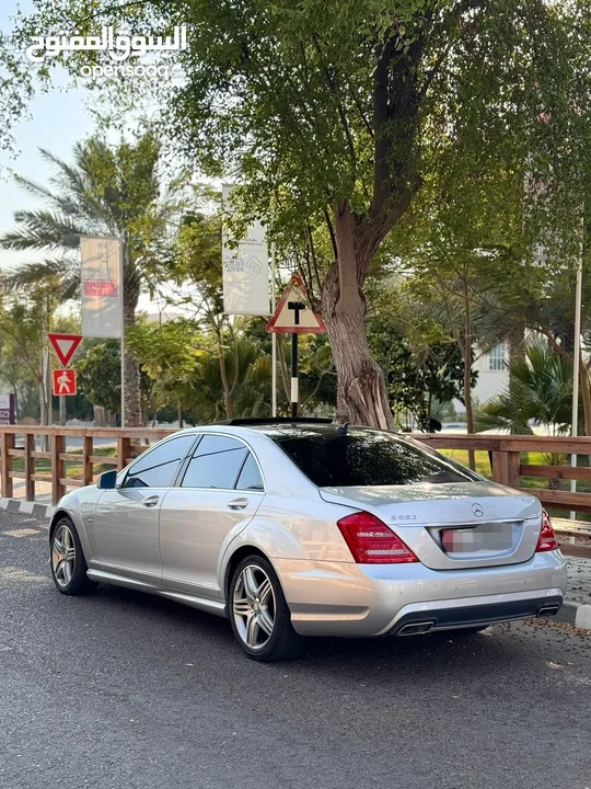 Mercedes Benz-S550 Japan space 2012