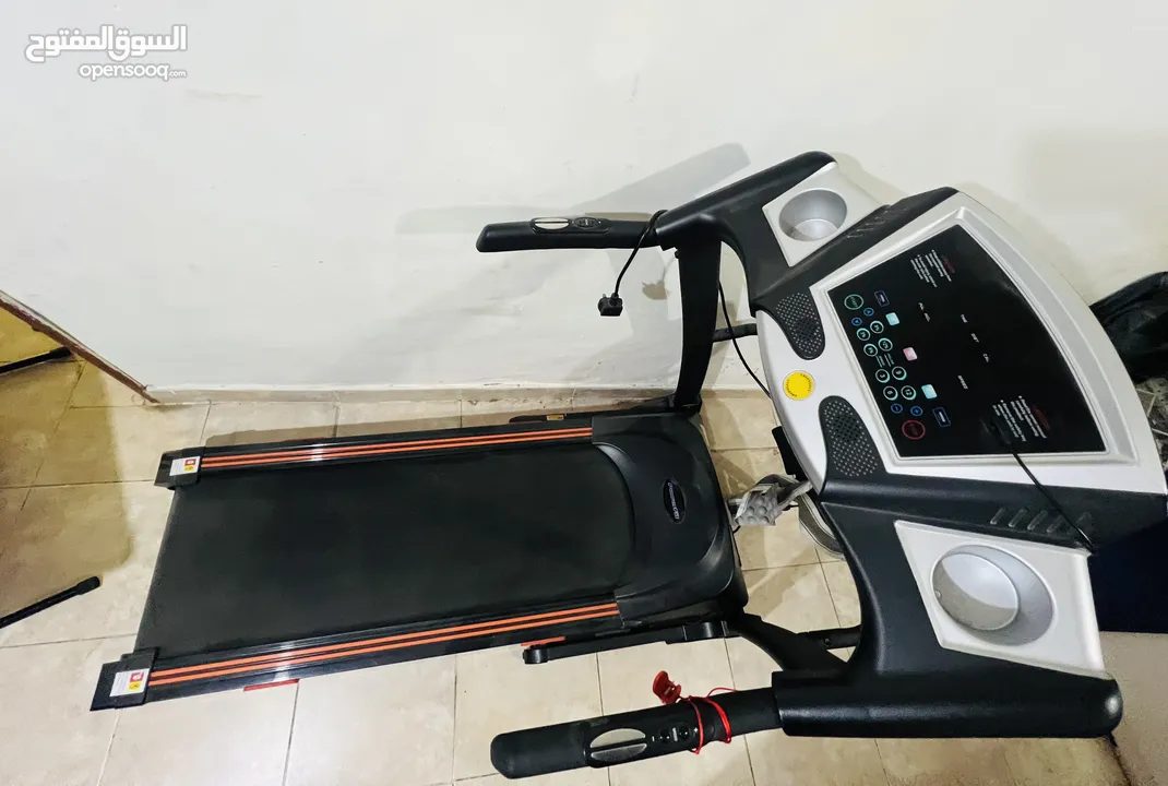 Excellent condition Automatic Treadmill