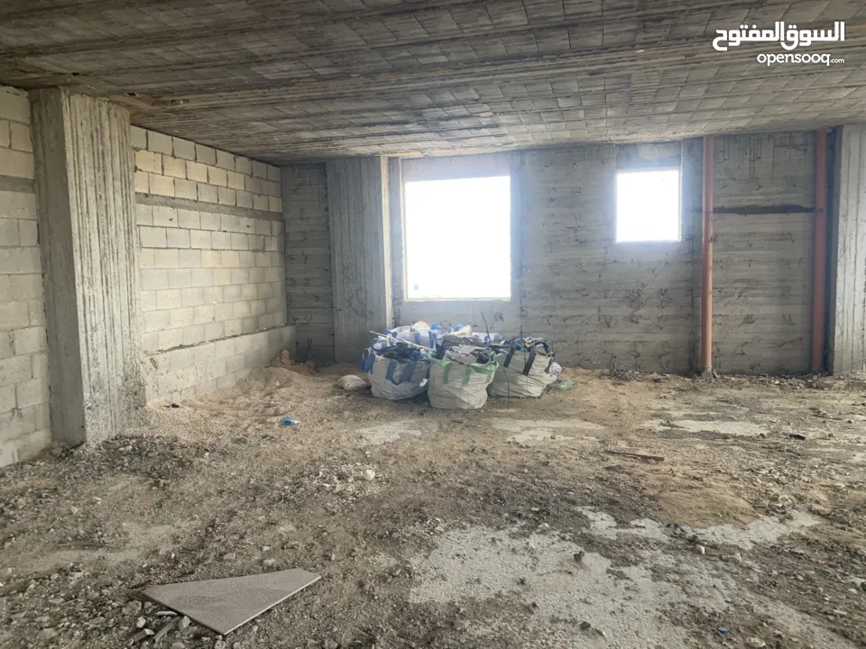 شقة عظم بالقرب من مستشفى الملكي