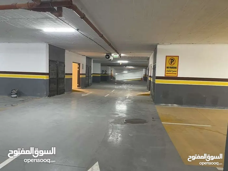 عيادة جديدة للايجار او البيع في مجمع الحسيني الطبي بالقرب من المستشفى التخصصي في الشميساني