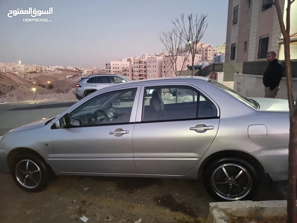 ميتسوبيشي لانسر 2011 للبيع