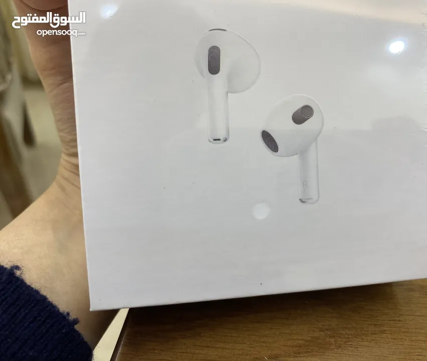 Airpods 3rd generation  الأصليه مختومه من Apple Verified by Apple Original