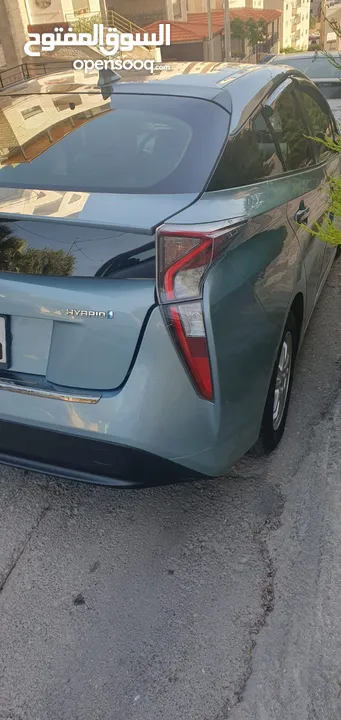 TOYOTA PRIUS 2016