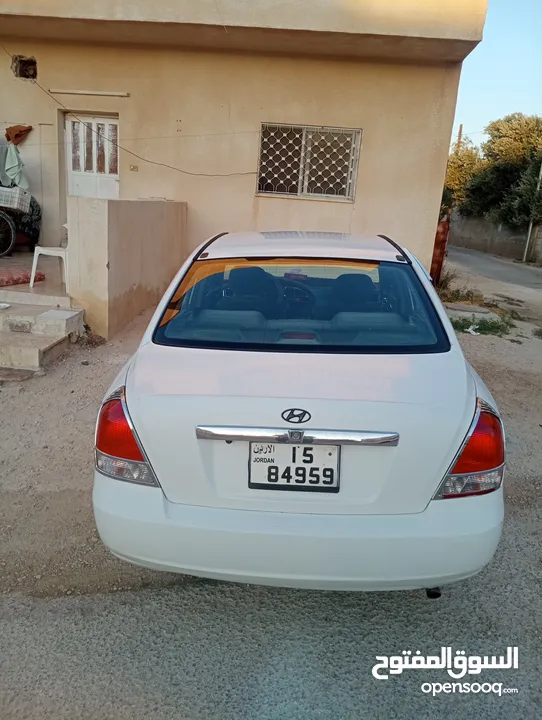 البيع كاش بداعي السفر XDافانتي موديل 2002
