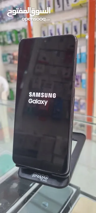 عرض خااص:Samsung s21 5g  128gb  مع ملحقاته وهدايا من المحل