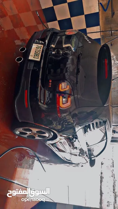 سيارة للبيع