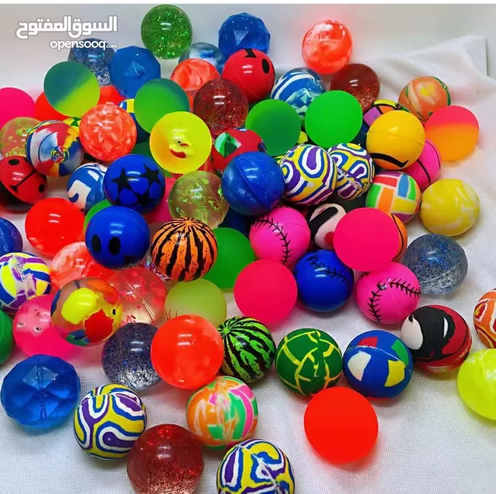 ماكينات مصاص و علكة وطابات هدايا و هزازات بالعملة
