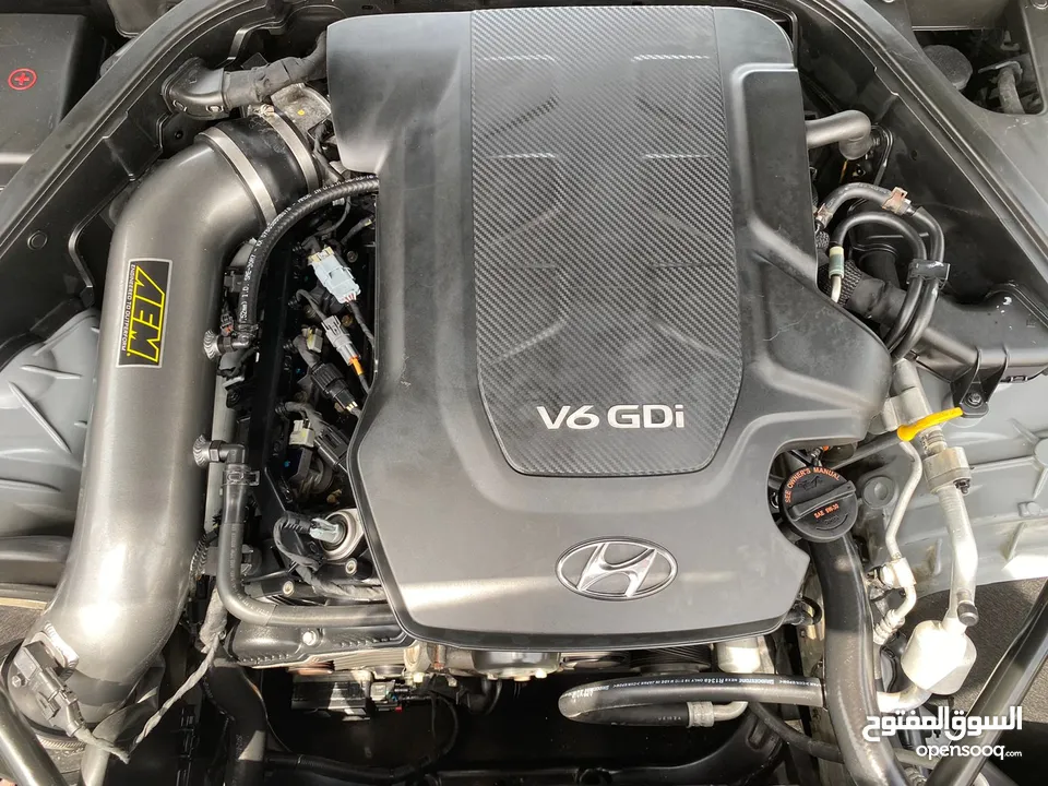 HYUNDAI GENESIS V6 2015