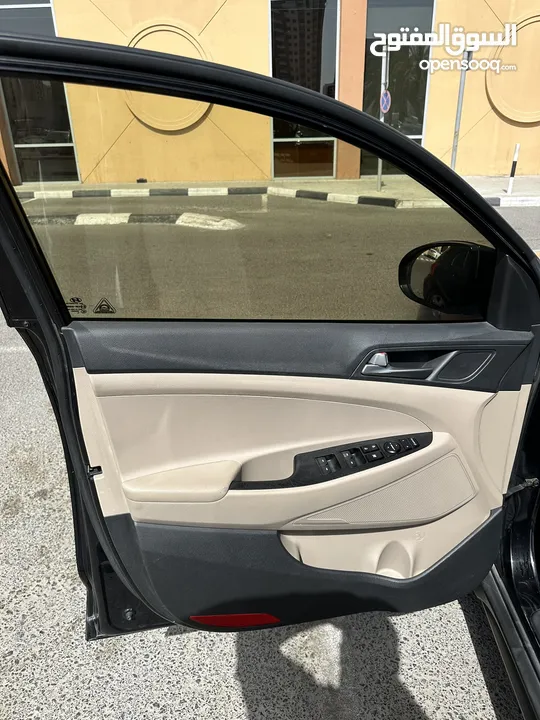 Hyundai Tucson 2017 , 2000 cc ,GCC ,single owner, perfect condition