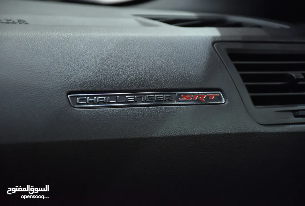 Dodge Challenger SRT8 392 HEMI ( 2012 Model ) in Red Color GCC Specs