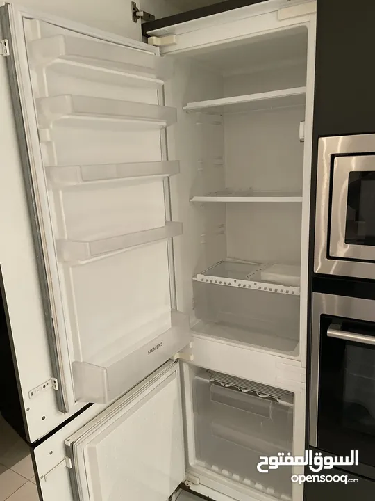 Built in fridge amd freezer