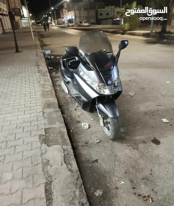 دراجه Ymaha250cc